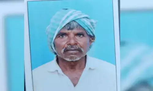 పిడుగుపాటుకు గొర్రెల కాపరి మృతి