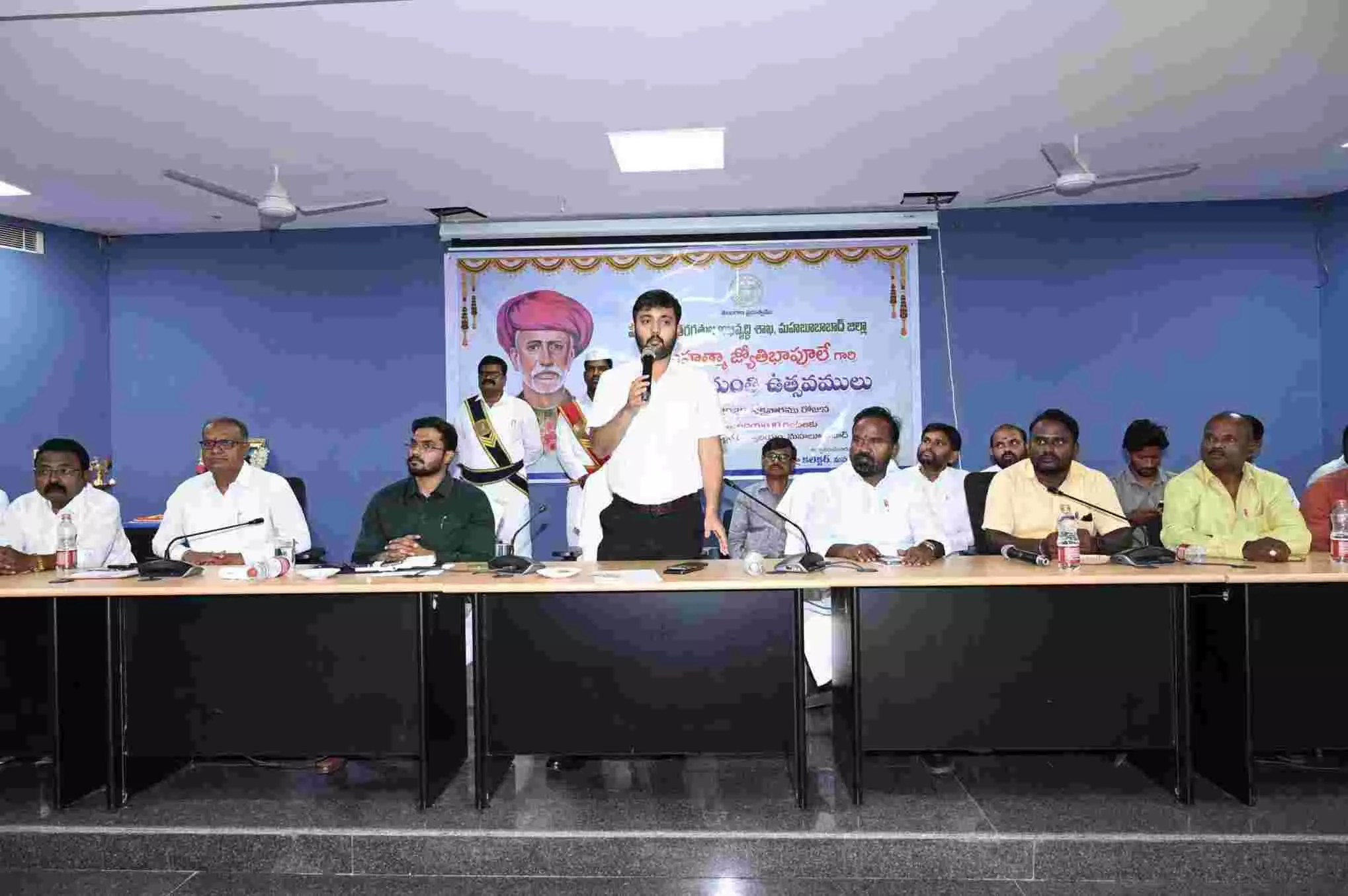 ఈయన ఆశయాలను యువత స్పూర్తిగా తీసుకోవాలి: కలెక్టర్ ఈయన ఆశయాలను యువత స్పూర్తిగా తీసుకోవాలి: కలెక్టర్