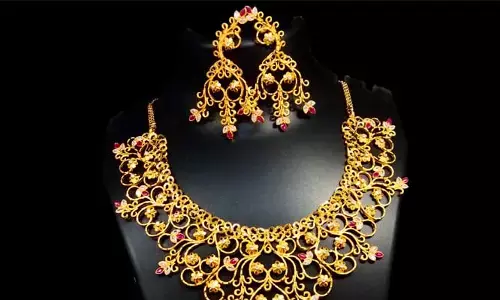 Gold Rate: వామ్మో.. గోల్డ్@96000..! మొన్న ఎవడో బంగారం ధర రూ.55,000కి పడిపొద్ది అన్నాడు.. నరి*కేయాలాడ్ని!