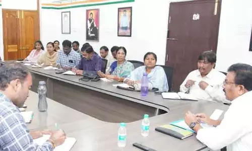 ఎమ్మెల్యే ఆన్ వీల్స్’ అమలుపై సన్నాహక సమావేశం