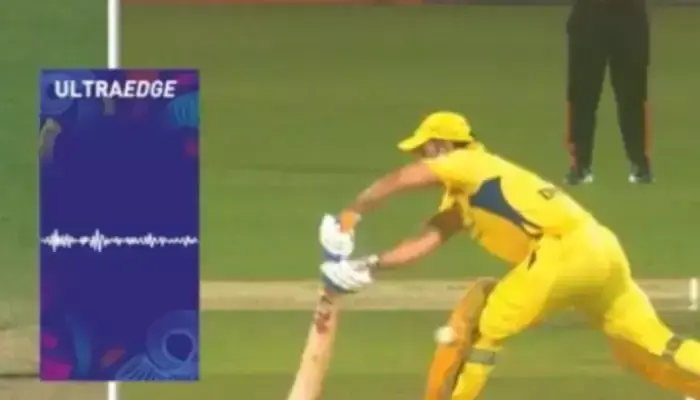IPL 2025:  వివాదంలో ధోని ఔట్... నాటౌట్ అంటూ రచ్చ