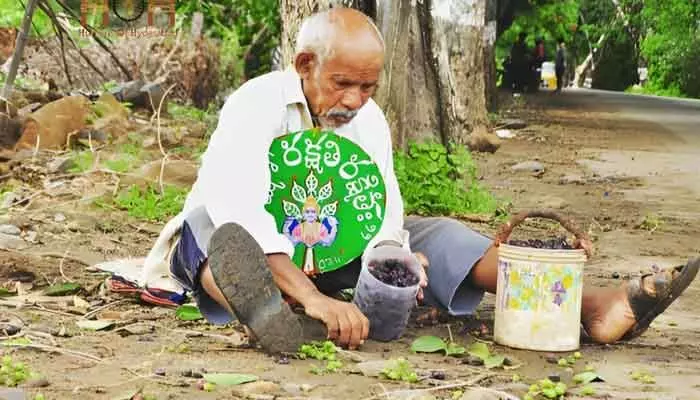 Tree Man of India: చెమ్మగిల్లిన అడవి.. వనజీవి రామయ్య ఇక లేడని మూగ రోదన Tree Man of India: చెమ్మగిల్లిన అడవి.. వనజీవి రామయ్య ఇక లేడని మూగ రోదన