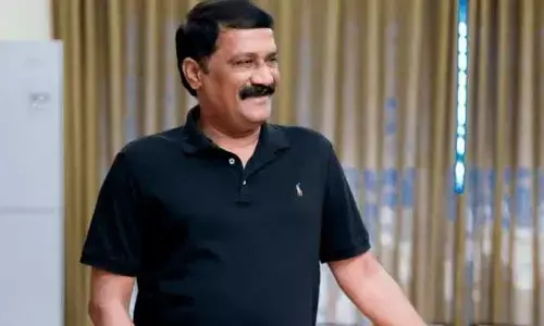MSME పార్క్ ప్రారంభోత్సవంలో ప్రమాదం.. మంత్రులకు తప్పిన ముప్పు!..
