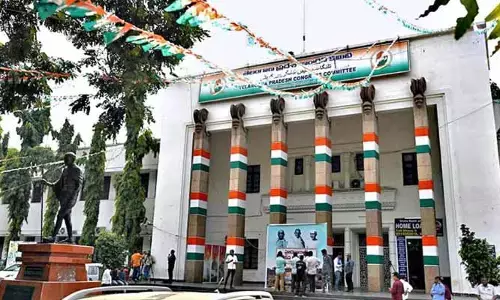 పీసీసీపై సొంత కేడర్ గుస్సా..! పార్టీలో కొనసాగుతోన్న వర్గపోరు