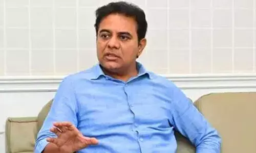 KTR: ఫిరాయింపుపై నిర్ణయానికి  స్పీకర్ కూ గడవు విధించాలి: కేటీఆర్