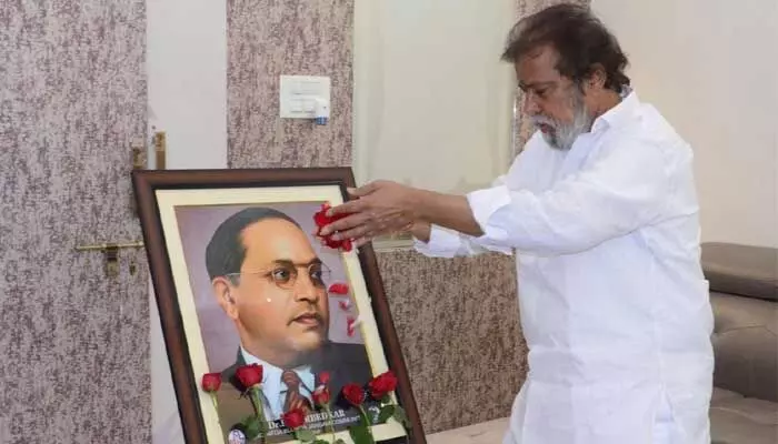 Damodara: రాబోయే నెల రోజుల్లో ఉద్యోగ నోటిఫికేషన్లు.. మంత్రి దామోదర గుడ్ న్యూస్ Damodara: రాబోయే నెల రోజుల్లో ఉద్యోగ నోటిఫికేషన్లు.. మంత్రి దామోదర గుడ్ న్యూస్