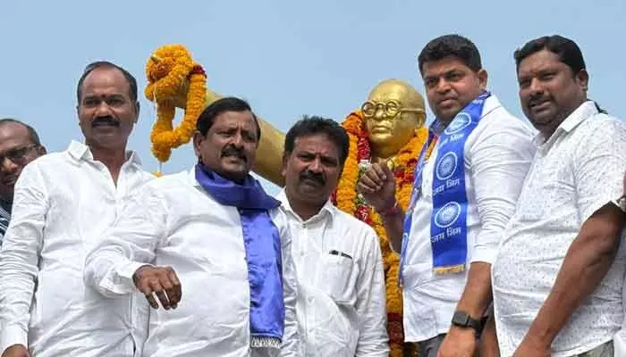 టీఎన్జీఓ కార్యాలయంలో అంబేద్కర్ జయంతి వేడుకలు టీఎన్జీఓ కార్యాలయంలో అంబేద్కర్ జయంతి వేడుకలు