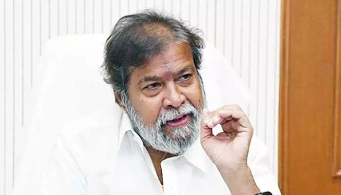 ‘ఎవరికీ ఏం కాలేదు.. అంతా సేఫ్’.. నిమ్స్ అగ్ని ప్రమాదంపై మంత్రి దామోదర స్పందన ‘ఎవరికీ ఏం కాలేదు.. అంతా సేఫ్’.. నిమ్స్ అగ్ని ప్రమాదంపై మంత్రి దామోదర స్పందన