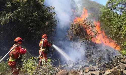 China wildfire: కార్చిచ్చు బీభత్సం.. తగలబడుతున్న చైనా