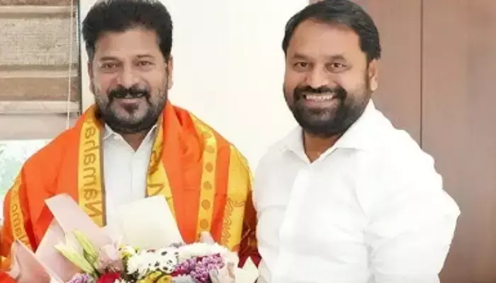 రియల్ లీడర్ అద్దంకి దయాకర్.. సగం జీతం వాళ్ళకే !
