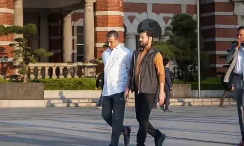 టోక్యో మెట్రోను సందర్శించిన సీఎం రేవంత్ బృందం