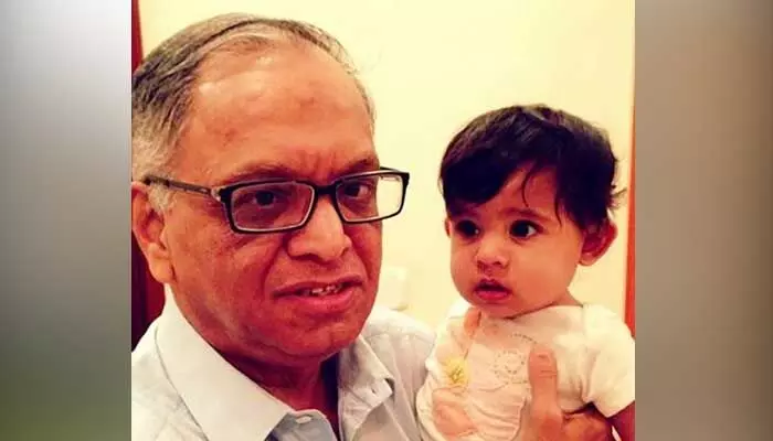 Infosys Narayanamurthy: అదృష్టం అంటే ఇదే పో.. 17 నెలల బాలుడికి ఇన్ఫోసిస్ లో 3.3 కోట్ల డివిడెండ్ Infosys Narayanamurthy: అదృష్టం అంటే ఇదే పో.. 17 నెలల బాలుడికి ఇన్ఫోసిస్ లో 3.3 కోట్ల డివిడెండ్