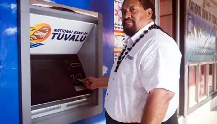 Tuvalu : ఆ దేశంలోనే తొలి ATM.. ప్రారంభించిన ప్రధాని Tuvalu : ఆ దేశంలోనే తొలి ATM.. ప్రారంభించిన ప్రధాని
