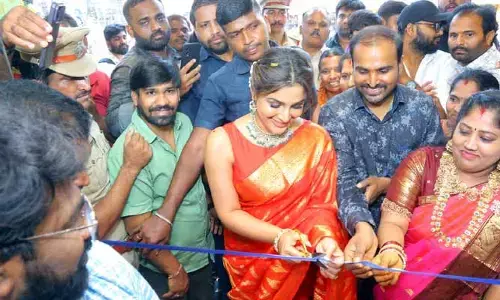 Samyukta: నా ఫస్ట్ ప్రయారిటీ అదే.. చేనేత చీరలపై యంగ్ హీరోయిన్ ఇంట్రెస్టింగ్ కామెంట్స్