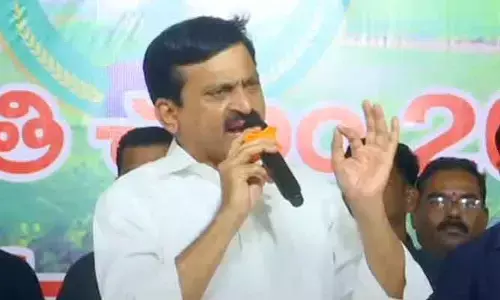 Ponguleti: రైతుల చెప్పులరిగేలా చేశారు.. బీఆర్ఎస్‌పై పొంగులేటి ఫైర్