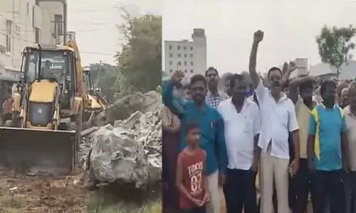 అక్రమ నిర్మాణాలపై కొరడా.. హైడ్రాకు జై కొడుతున్న కాలనీవాసులు