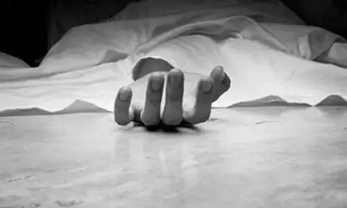 Breaking: పైడిభీమవరంలో మహిళ దారుణ హత్య