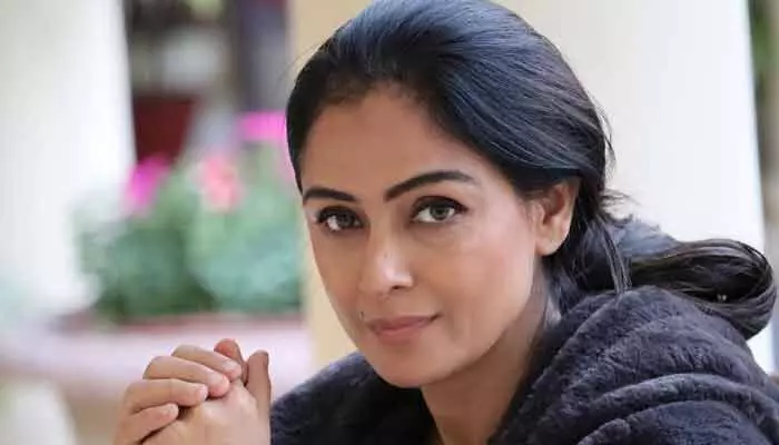 ఆమె నన్ను అంత మాట అనడంతో షాకయ్యాను.. నటికి స్ట్రాంగ్ కౌంటర్ ఇచ్చిన సిమ్రాన్ (వీడియో) ఆమె నన్ను అంత మాట అనడంతో షాకయ్యాను.. నటికి స్ట్రాంగ్ కౌంటర్ ఇచ్చిన సిమ్రాన్ (వీడియో)