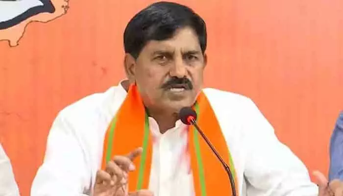 రాజకీయాలు మానేస్తా: ఏపీ బీజేపీ ఎమ్మెల్యే సంచలన నిర్ణయం రాజకీయాలు మానేస్తా: ఏపీ బీజేపీ ఎమ్మెల్యే సంచలన నిర్ణయం