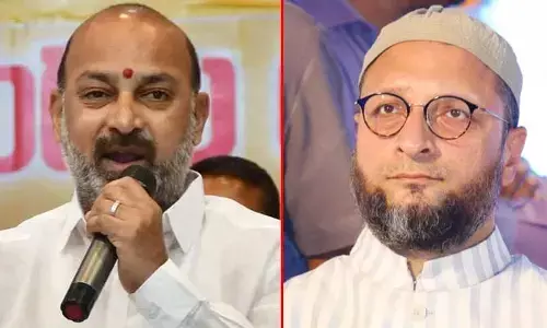 పాతబస్తీలో అంబేద్కర్ విగ్రహం ఎక్కడైనా ఉందా?.. MP అసద్‌కు బండి సంజయ్ కౌంటర్