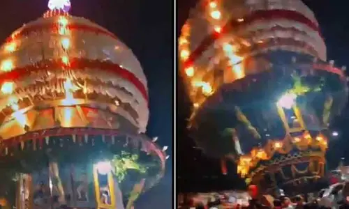Chariot Collapses: ఒక్కసారిగా భక్తులపైకి కూలిన రథం.. ఆ తర్వాత ఏం జరిగిందంటే?