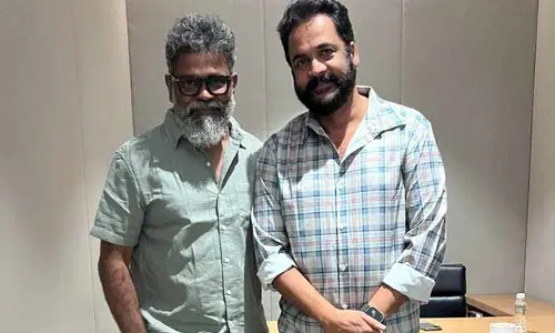 Sivaji: శివాజీపై స్టార్ డైరెక్టర్ ప్రశంసలు.. నెట్టింట్ వైరల్‌గా మారిన ఫొటోలు