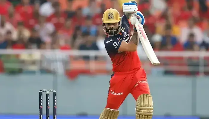 ఫైనల్ మ్యాచ్ లో శిఖర్ ధావన్ రికార్డు బ్రేక్ చేసిన కోహ్లీ