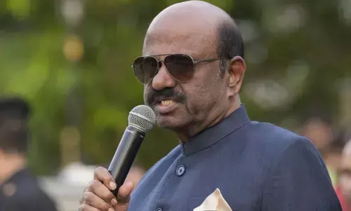 Bengal Governor: బెంగాల్ గవర్నర్ కు ఛాతినొప్పి.. ఆస్పత్రిలో చేరిక