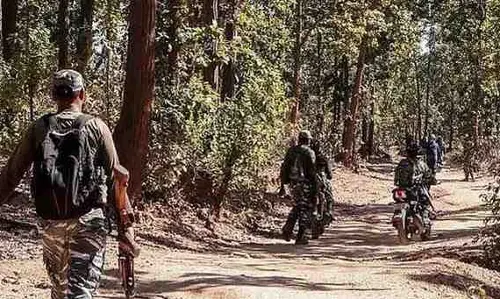 Maoists: మావోయిస్టులకు మరో షాక్.. ఆ ప్రాంతంలో భారీ ఎన్ కౌంటర్