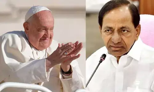 పోప్ మ‌ర‌ణం ప్రపంచ శాంతికి తీర‌నిలోటు: KCR