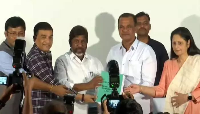 Gaddar Awards: జూన్ 14న గద్దర్ అవార్డులు.. హెచ్ఐసీసీలో వేడుక Gaddar Awards: జూన్ 14న గద్దర్ అవార్డులు.. హెచ్ఐసీసీలో వేడుక