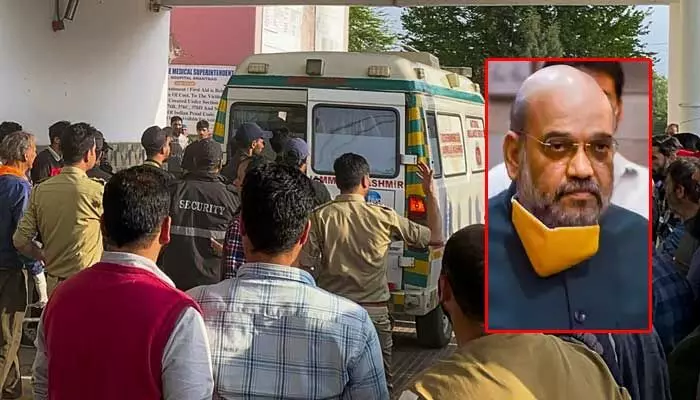 ఉగ్రదాడి బాధితులను పరామర్శించిన అమిత్ షా.. జమ్మూకశ్మీర్ CM సహా అధికారులతో ఉన్నతస్థాయి సమీక్ష ఉగ్రదాడి బాధితులను పరామర్శించిన అమిత్ షా.. జమ్మూకశ్మీర్ CM సహా అధికారులతో ఉన్నతస్థాయి సమీక్ష