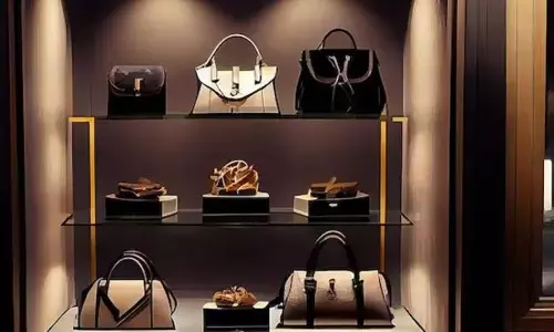 Luxury Products: లగ్జరీ ఉత్పత్తులపై కేంద్రం పన్నుల కొరడా.. 1 శాతం టీసీఎస్ అమలు