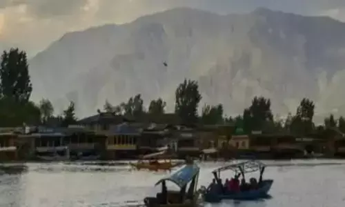 Kashmir Tourism: పెహల్‌గామ్ దాడితో 60 శాతం క్షీణించిన కశ్మీర్ పర్యాటకం