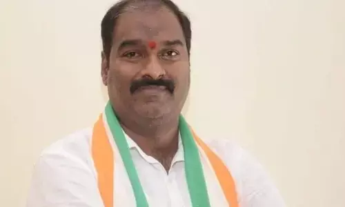 కార్పొరేటర్ దర్పల్లి రాజశేఖర్ రెడ్డి పై పోలీస్ స్టేషన్ లో ఫిర్యాదు