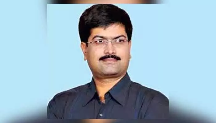 Arrest: ఏపీ లిక్కర్ స్కామ్ కేసులో కీలక పరిణామం.. సజ్జల శ్రీధర్ రెడ్డి అరెస్ట్ Arrest: ఏపీ లిక్కర్ స్కామ్ కేసులో కీలక పరిణామం.. సజ్జల శ్రీధర్ రెడ్డి అరెస్ట్
