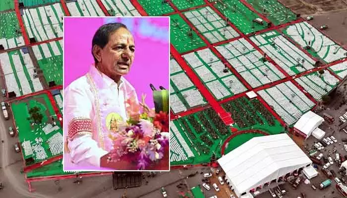బీఆర్ఎస్ సభకు సర్వం సిద్ధం.. 500 మంది కూర్చునేలా మెయిన్ స్టేజ్ బీఆర్ఎస్ సభకు సర్వం సిద్ధం.. 500 మంది కూర్చునేలా మెయిన్ స్టేజ్