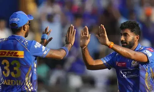 చరిత్ర సృష్టించిన ముంబై ఇండియన్స్.. ఐపీఎల్‌ చరిత్రలోనే ఏకైక జట్టుగా