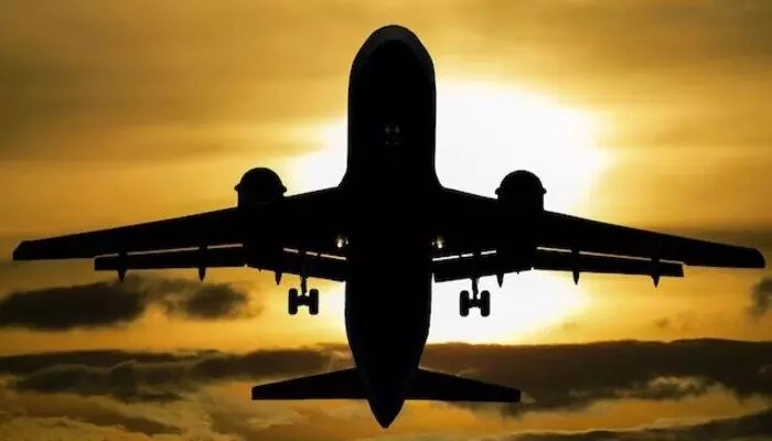Aviation: భారత విమానాలపై గగనతల నిషేధంతో పాక్కే ఎక్కువ నష్టం Aviation: భారత విమానాలపై గగనతల నిషేధంతో పాక్కే ఎక్కువ నష్టం