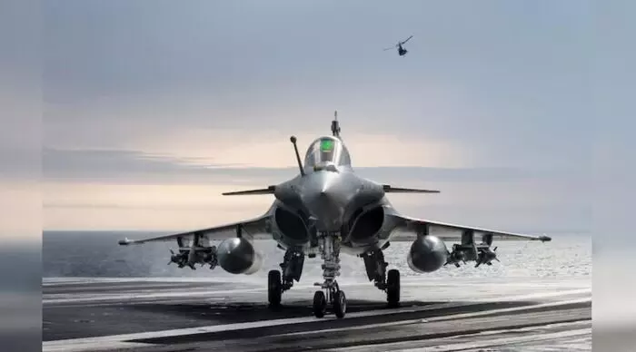 Rafale Marine aircraft: భారత్- ఫ్రాన్స్ మధ్య కుదిరిన బిగ్ డీల్ Rafale Marine aircraft: భారత్- ఫ్రాన్స్ మధ్య కుదిరిన బిగ్ డీల్