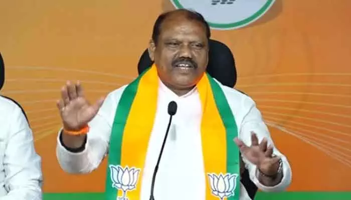 కాంగ్రెస్ ప్రభుత్వం అబద్ధాల పుట్టగా మారింది : బీజేపీ నేత గుజ్జుల ప్రేమేందర్రెడ్డి కాంగ్రెస్ ప్రభుత్వం అబద్ధాల పుట్టగా మారింది : బీజేపీ నేత గుజ్జుల ప్రేమేందర్రెడ్డి