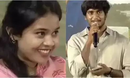 Viral Video: కన్నీళ్లు తెెప్పించేశావ్ భయ్యా..స్టేజీ పైనే చిన్ననాటి స్నేహితురాలికి ప్రపోజ్ చేసిన సినిమా డైరక్టర్.. వీడియో వైరల్