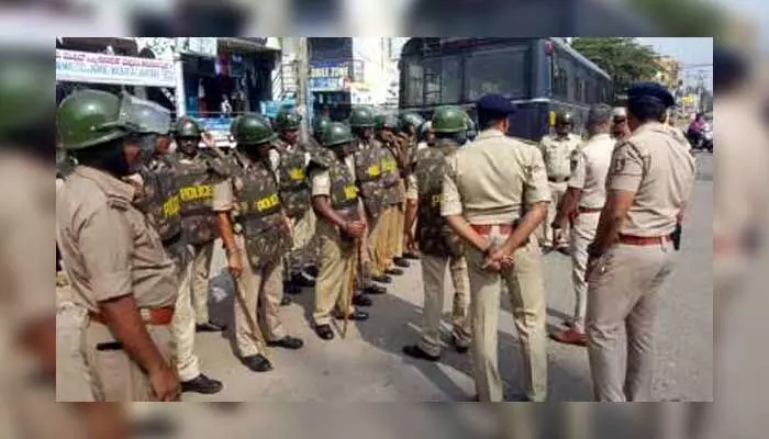 Mob Licking : పాకిస్తాన్ జిందాబాద్ అని నినాదాలు.. చివరికి అతని గతి ఏమైందంటే? Mob Licking : పాకిస్తాన్ జిందాబాద్ అని నినాదాలు.. చివరికి అతని గతి ఏమైందంటే?