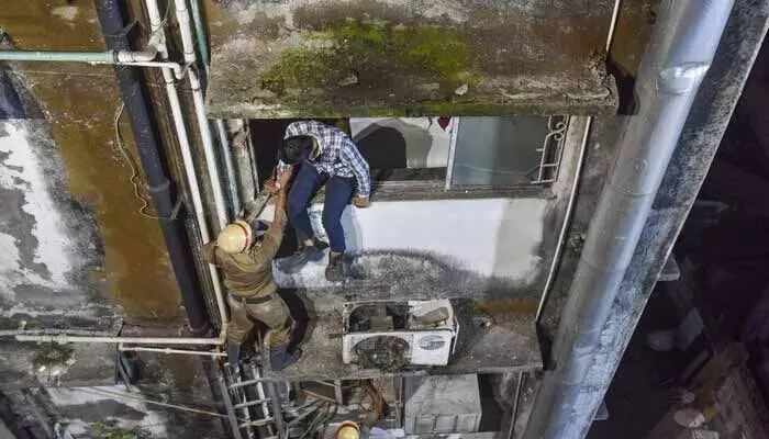 Fire Accident: భారీ అగ్నిప్రమాదం.. 14 మంది మృతి Fire Accident: భారీ అగ్నిప్రమాదం.. 14 మంది మృతి