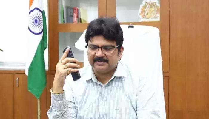 జిల్లా కలెక్టర్ దత్త విద్యార్థికి పది ఫలితాల్లో 73% మార్కులు జిల్లా కలెక్టర్ దత్త విద్యార్థికి పది ఫలితాల్లో 73% మార్కులు