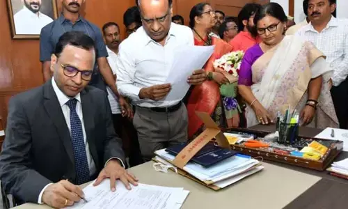 New CS Ramakrishna Rao : సీఎస్ గా బాధ్యతలు స్వీకరించిన రామకృష్ణారావు