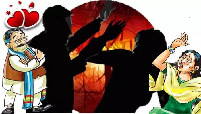 హగ్ ఇస్తావా..? ముద్దు ఇస్తావా..? కామంతో రెచ్చిపోయిన పొలిటికల్ లీడర్ హగ్ ఇస్తావా..? ముద్దు ఇస్తావా..? కామంతో రెచ్చిపోయిన పొలిటికల్ లీడర్