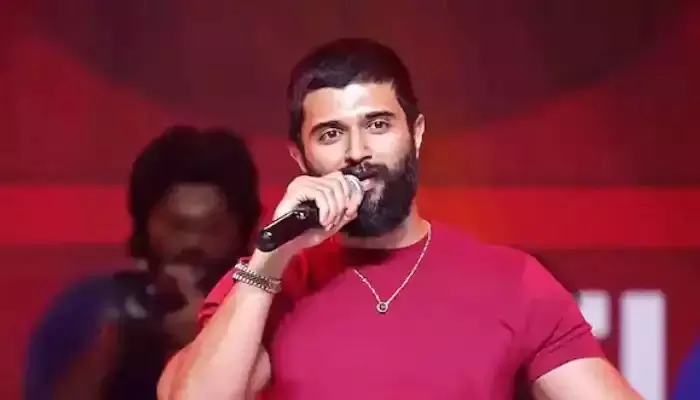 విజయ్ దేవరకొండపై పోలీసు కేసు నమోదు ! విజయ్ దేవరకొండపై పోలీసు కేసు నమోదు !