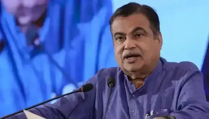 మైలేజీని వాహనదారులు లెక్కించలేరు : కేంద్ర మంత్రి నితిన్ గడ్కరీ మైలేజీని వాహనదారులు లెక్కించలేరు : కేంద్ర మంత్రి నితిన్ గడ్కరీ