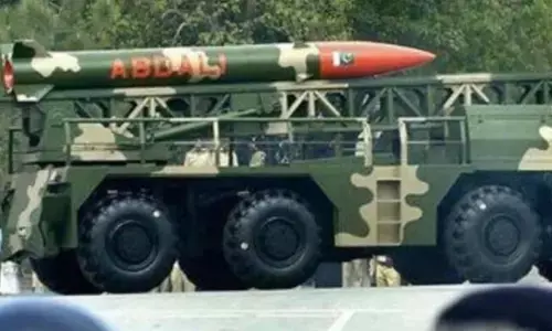 Ballistic Missile: బాలిస్టిక్ మిస్సైల్ ని పరీక్షించిన పాకిస్థాన్